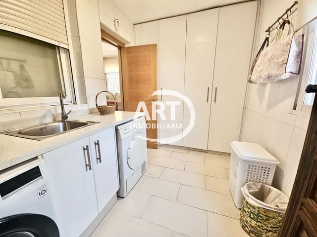 4 sovrum Villa till salu i Bétera med pool garage - 700 000 € (Ref: 9303051)