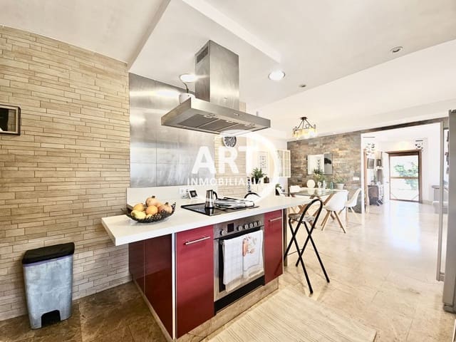 4 sovrum Villa till salu i Bétera med pool garage - 700 000 € (Ref: 9303051)