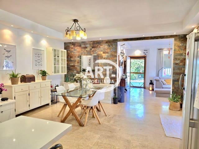 Chalet de 4 habitaciones en Bétera en venta con piscina garaje - 625.000 € (Ref: 9303051)