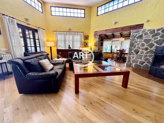 4 soverom Villa til salgs i L'Eliana med svømmebasseng garasje - € 1 260 000 (Ref: 9310475)