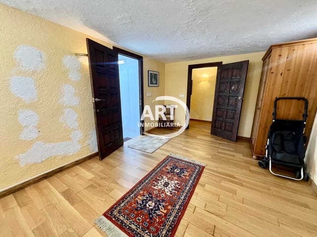 4 Zimmer Villa zu verkaufen in L'Eliana mit Pool Garage - 1.260.000 € (Ref: 9310475)