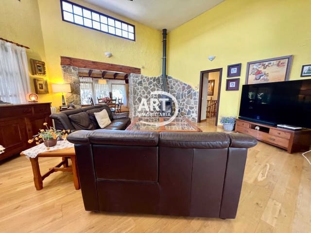 4 soverom Villa til salgs i L'Eliana med svømmebasseng garasje - € 1 260 000 (Ref: 9310475)