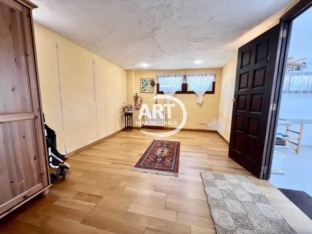 4 Zimmer Villa zu verkaufen in L'Eliana mit Pool Garage - 1.260.000 € (Ref: 9310475)