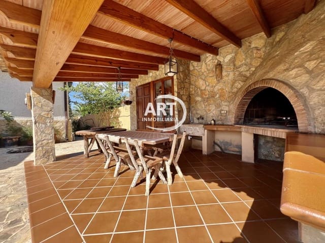 4 Zimmer Villa zu verkaufen in L'Eliana mit Pool Garage - 1.260.000 € (Ref: 9310475)