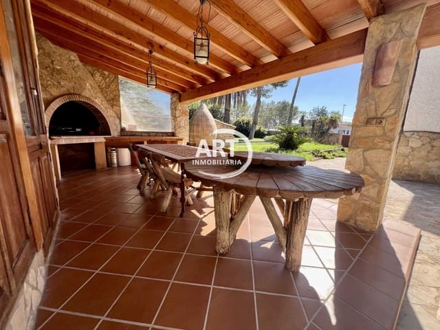 4 Zimmer Villa zu verkaufen in L'Eliana mit Pool Garage - 1.260.000 € (Ref: 9310475)