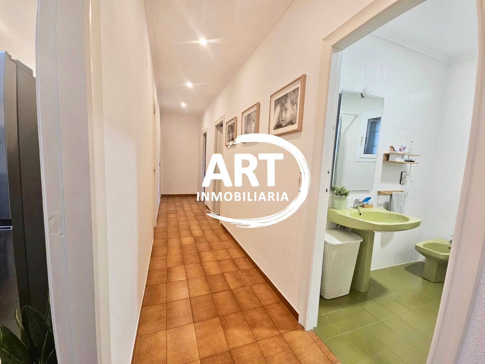 4 soverom Villa til salgs i La Pobla de Vallbona med svømmebasseng garasje - € 595 000 (Ref: 9325929)