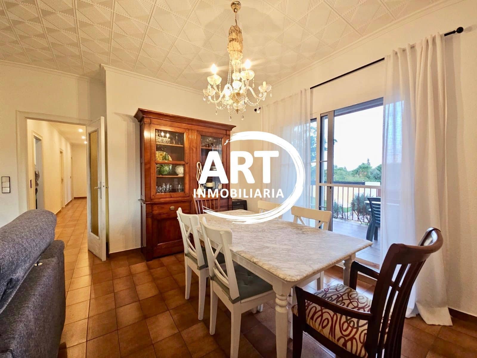 4 soverom Villa til salgs i La Pobla de Vallbona med svømmebasseng garasje - € 595 000 (Ref: 9325929)