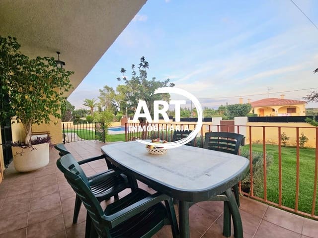 4 soverom Villa til salgs i La Pobla de Vallbona med svømmebasseng garasje - € 595 000 (Ref: 9325929)