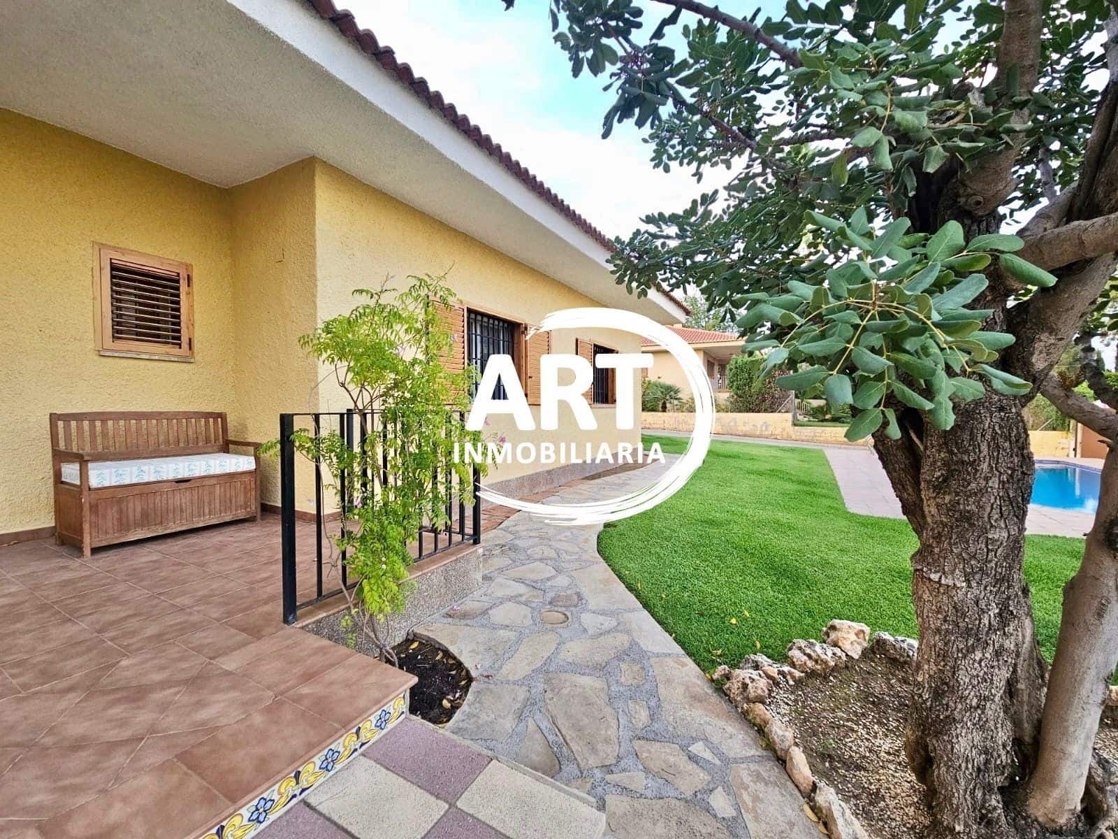 4 soverom Villa til salgs i La Pobla de Vallbona med svømmebasseng garasje - € 595 000 (Ref: 9325929)