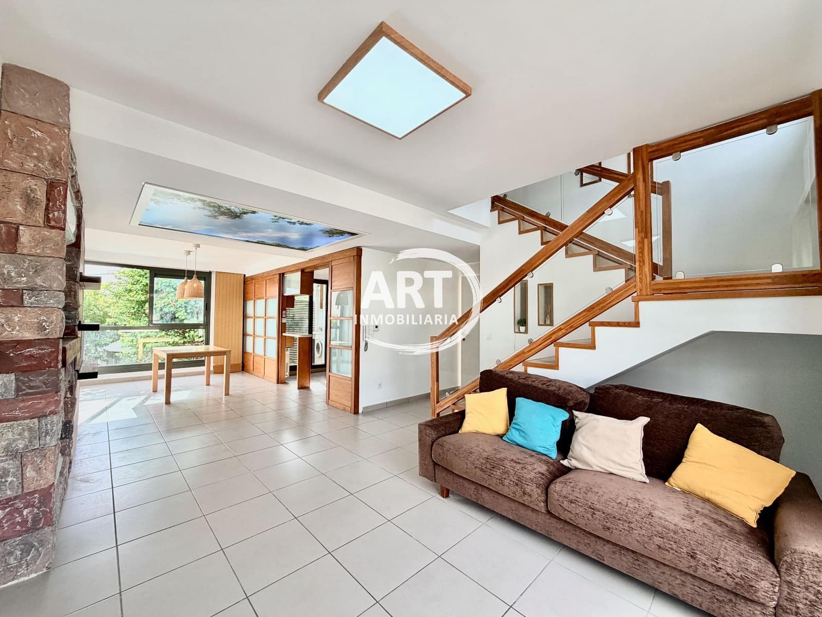 Casa de 3 habitaciones en San Antonio de Benagéber en alquiler con garaje - 1.500 € (Ref: 9334376)