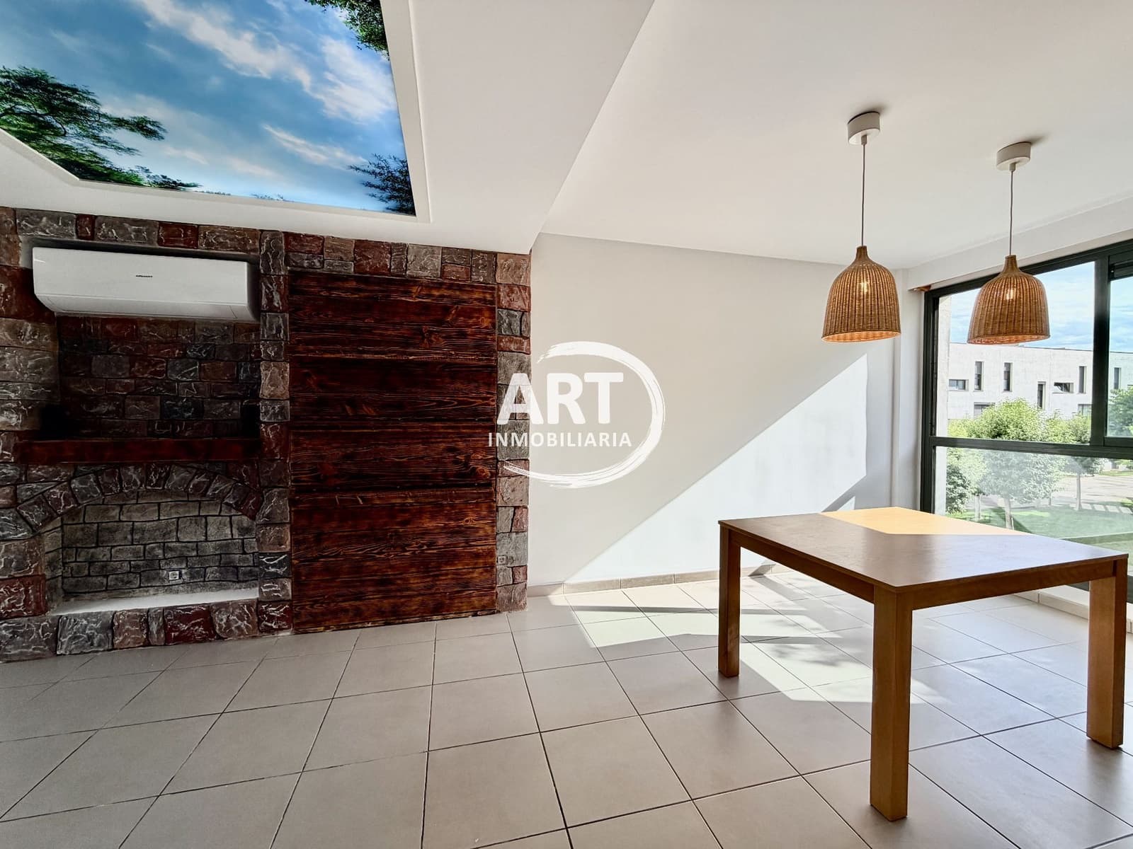 Casa de 3 habitaciones en San Antonio de Benagéber en alquiler con garaje - 1.500 € (Ref: 9334376)