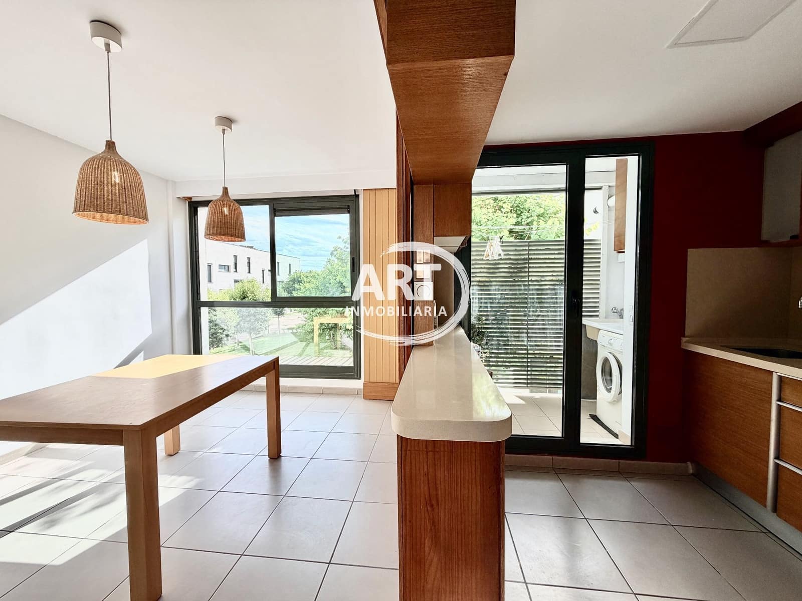 Casa de 3 habitaciones en San Antonio de Benagéber en alquiler con garaje - 1.500 € (Ref: 9334376)