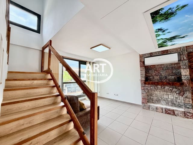 Casa de 3 habitaciones en San Antonio de Benagéber en alquiler con garaje - 1.500 € (Ref: 9334376)
