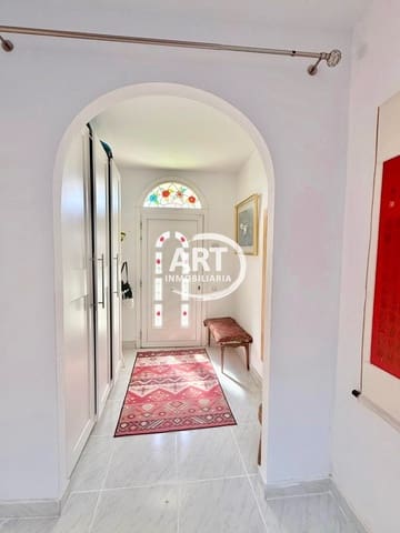 5 soverom Villa til salgs i L'Eliana med svømmebasseng garasje - € 680 000 (Ref: 9337518)