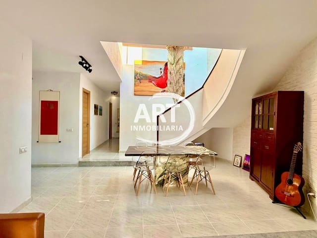 5 soverom Villa til salgs i L'Eliana med svømmebasseng garasje - € 680 000 (Ref: 9337518)