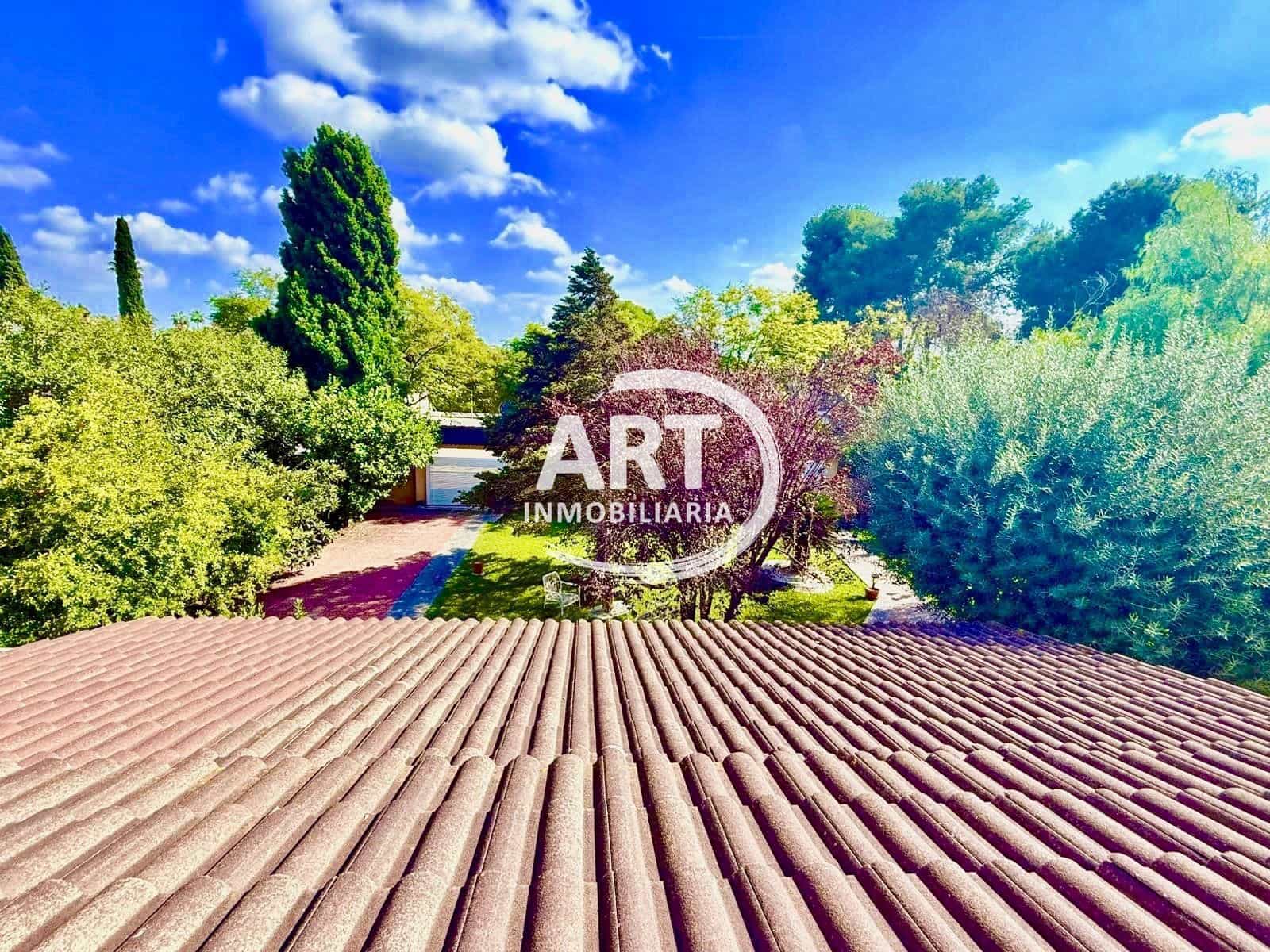 5 soverom Villa til salgs i L'Eliana med svømmebasseng garasje - € 680 000 (Ref: 9337518)