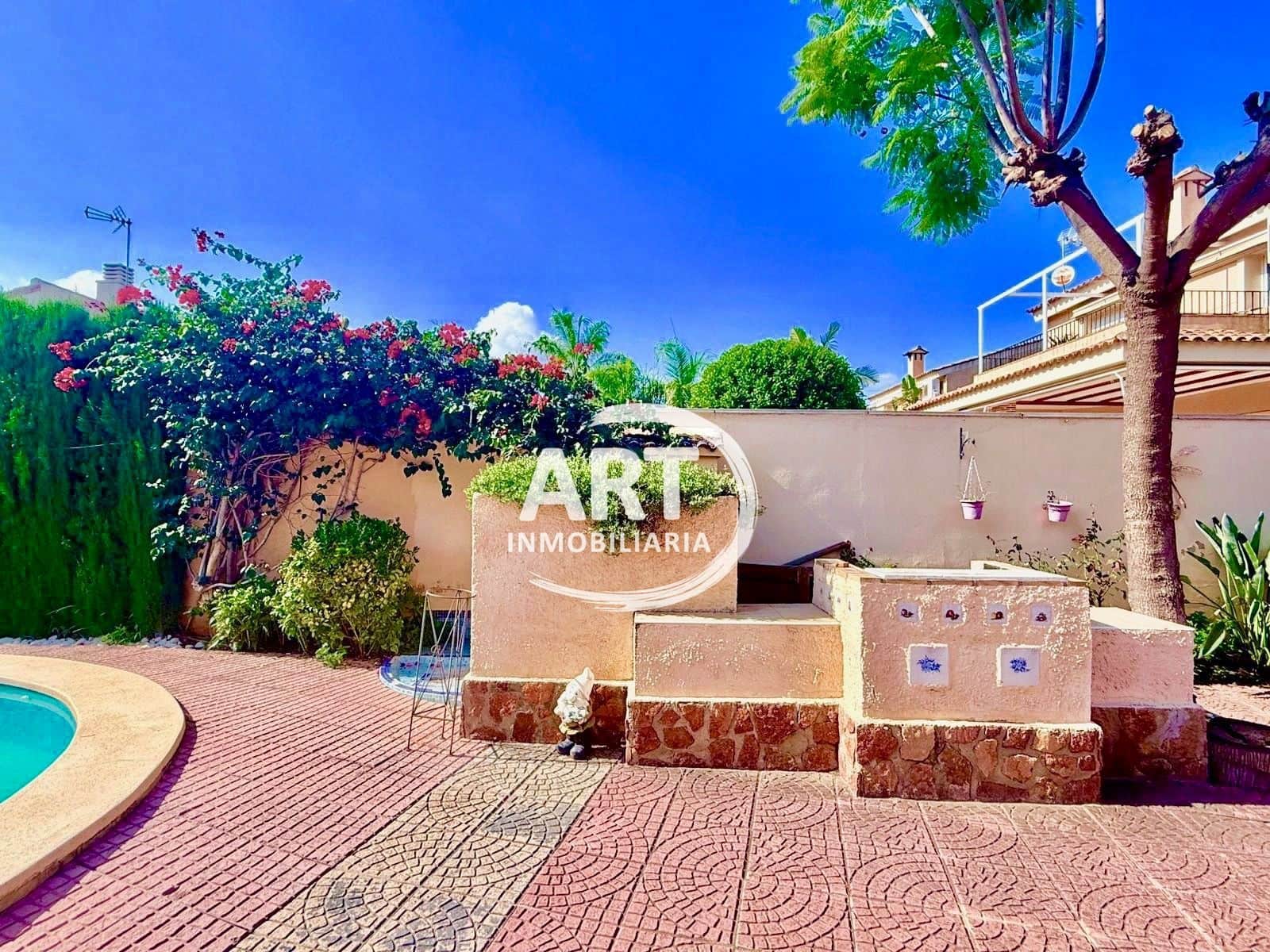 5 soverom Villa til salgs i L'Eliana med svømmebasseng garasje - € 680 000 (Ref: 9337518)