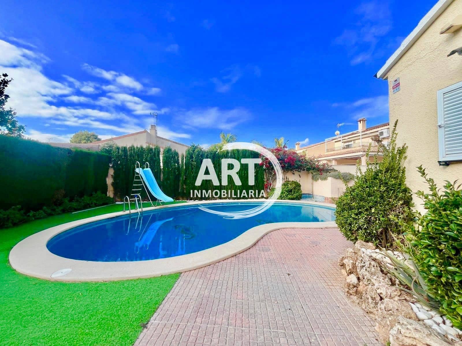 5 bedroom Villa for sale in L'Eliana with pool garage - € 680,000 (Ref: 9337518)