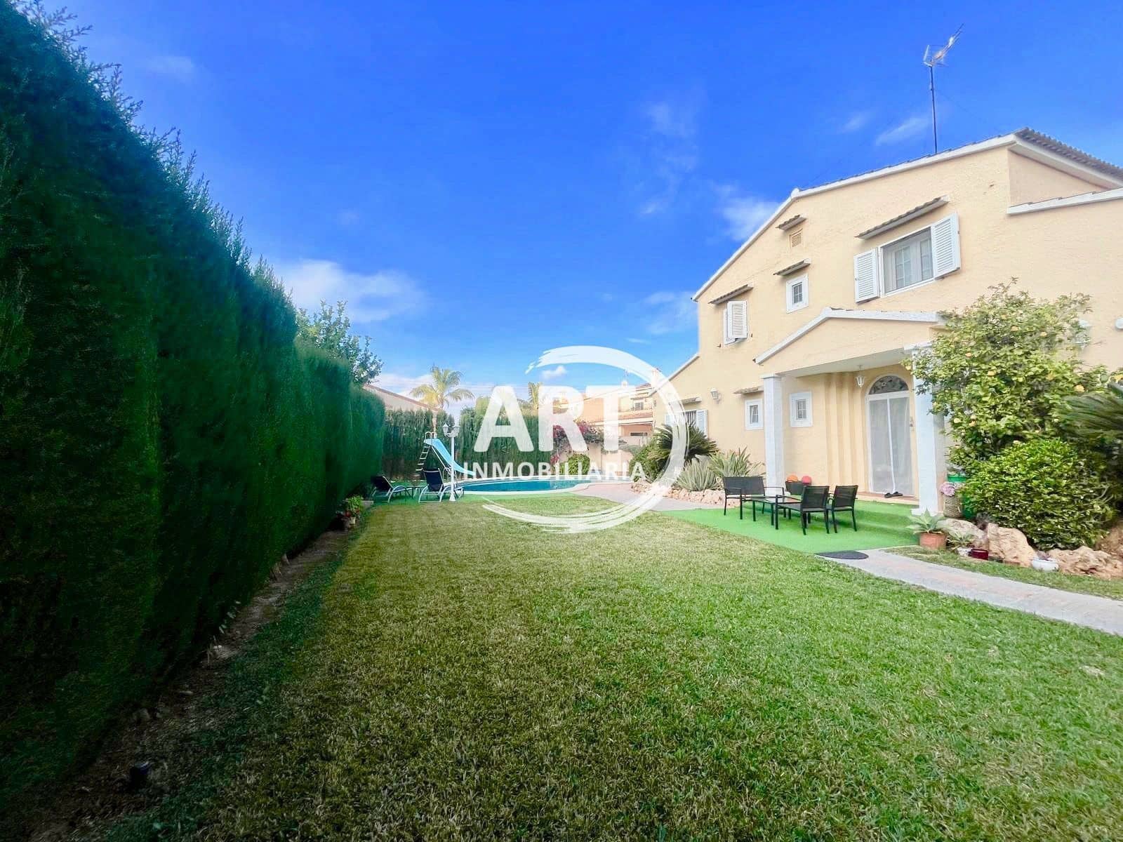 5 bedroom Villa for sale in L'Eliana with pool garage - € 680,000 (Ref: 9337518)