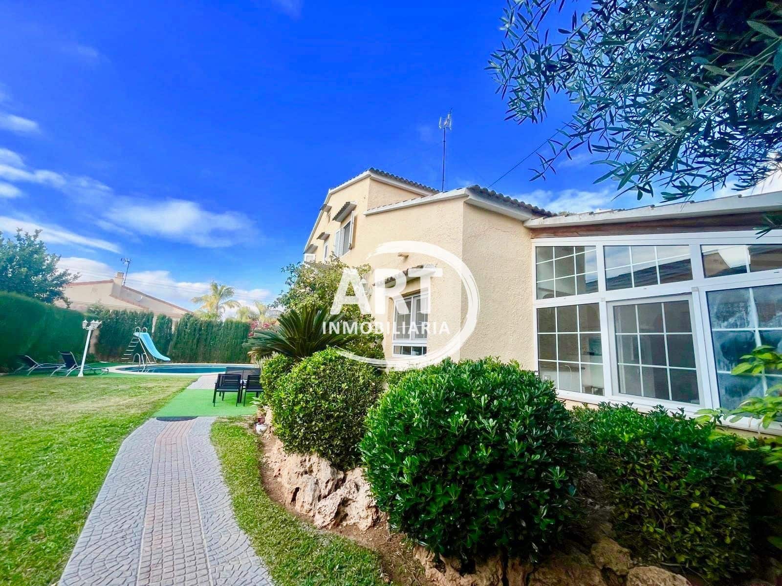 5 bedroom Villa for sale in L'Eliana with pool garage - € 680,000 (Ref: 9337518)