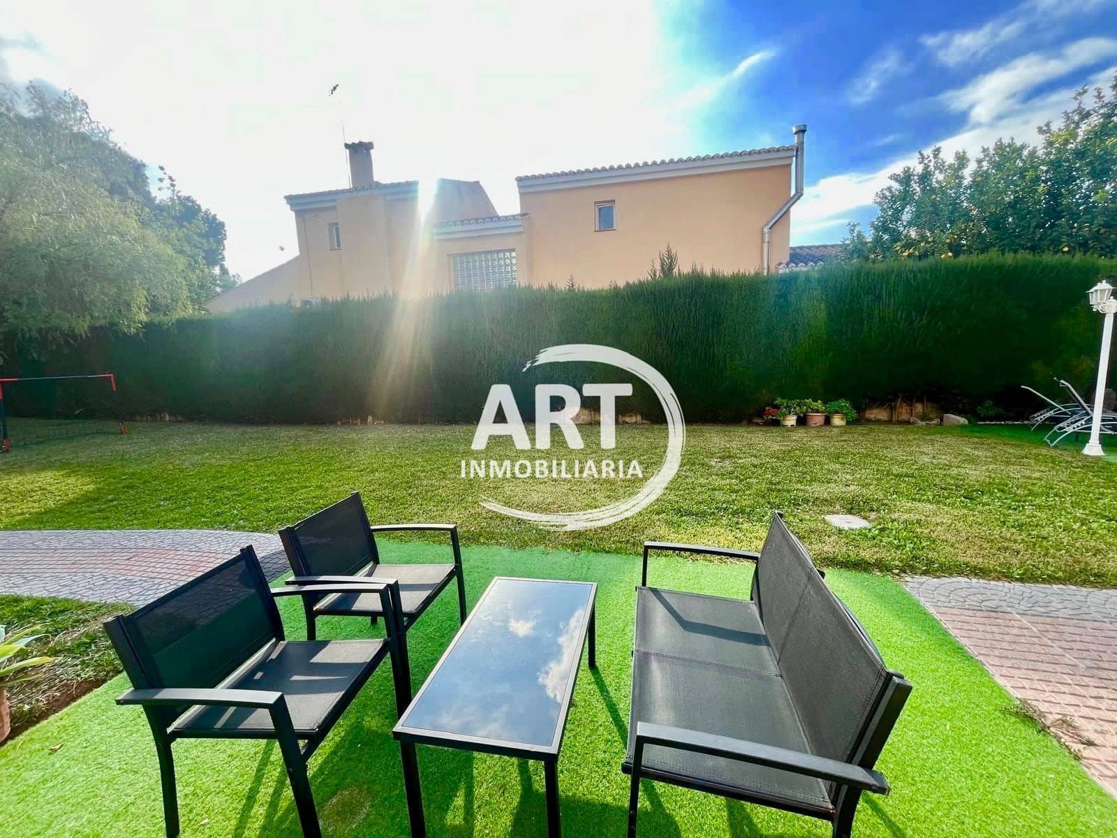 5 bedroom Villa for sale in L'Eliana with pool garage - € 680,000 (Ref: 9337518)