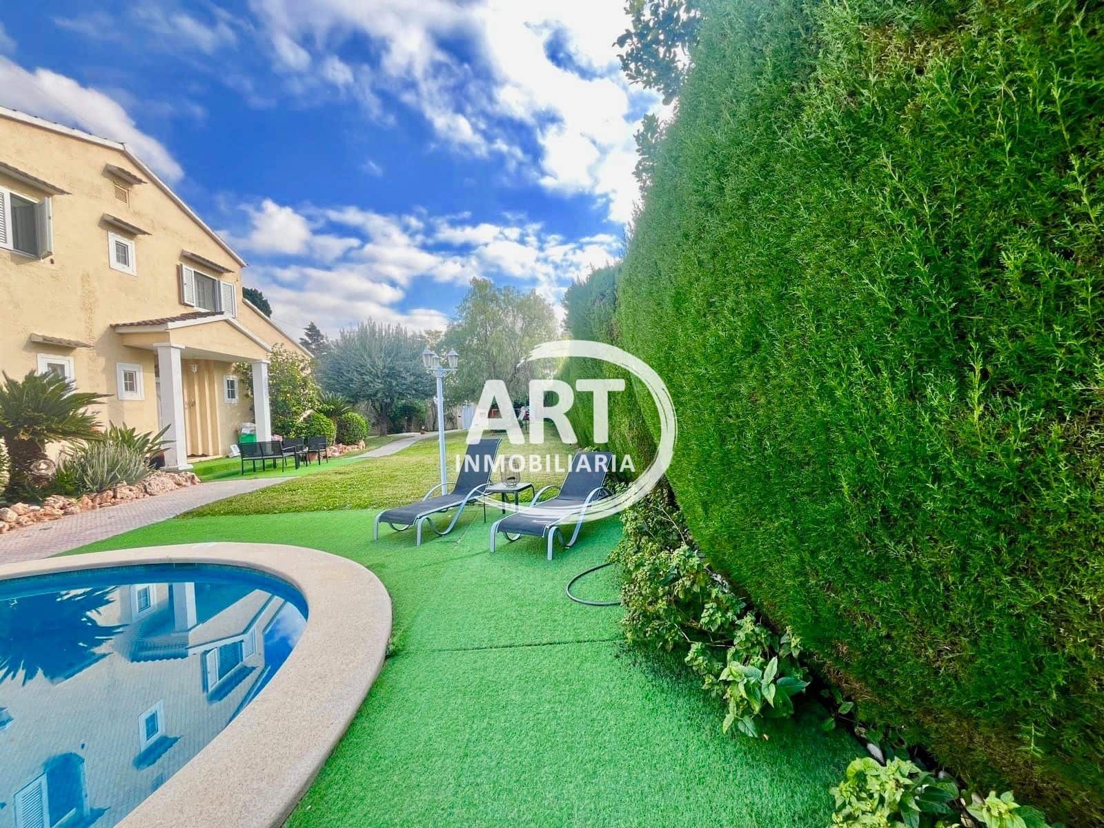 5 bedroom Villa for sale in L'Eliana with pool garage - € 680,000 (Ref: 9337518)