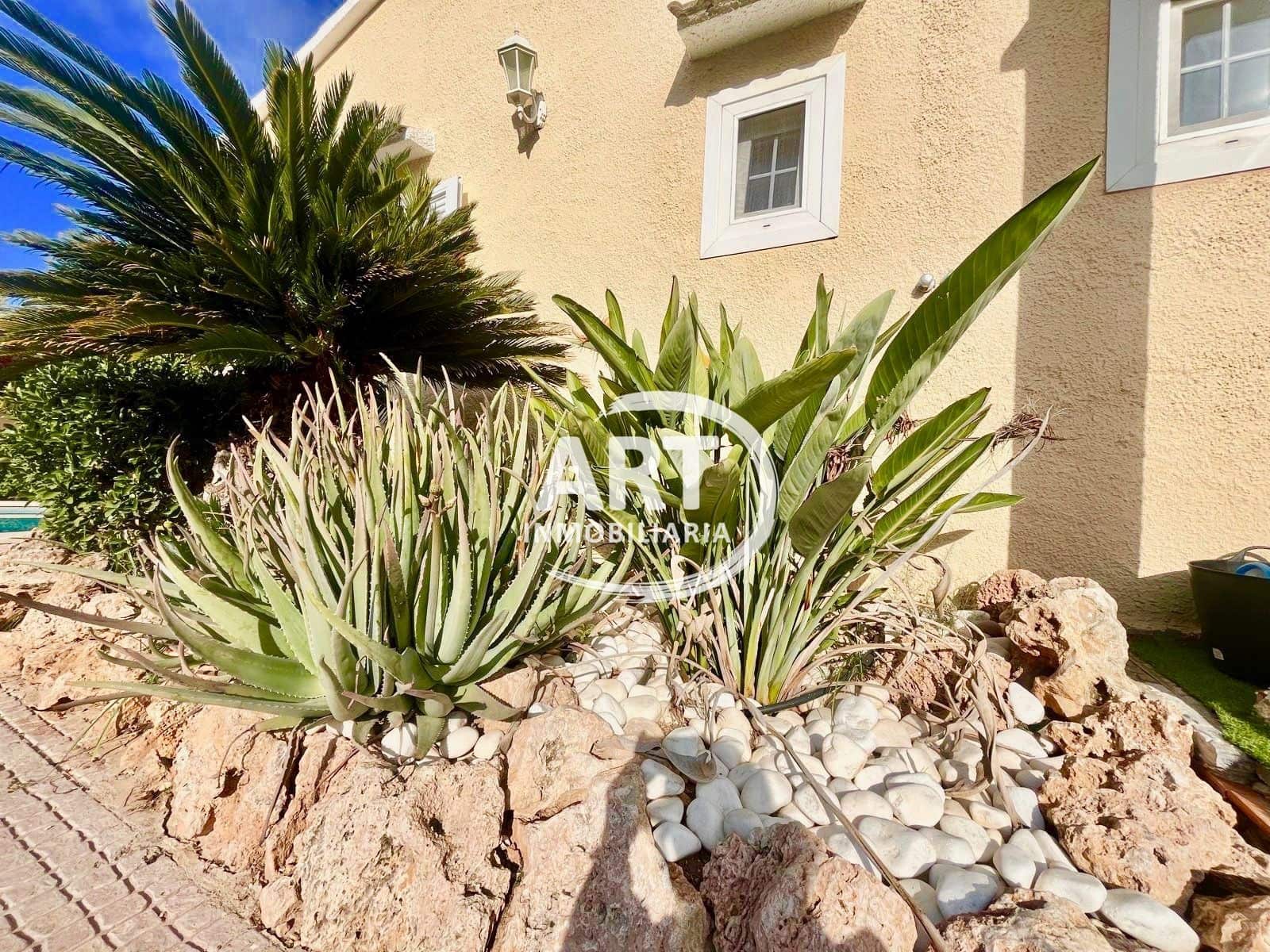 5 bedroom Villa for sale in L'Eliana with pool garage - € 680,000 (Ref: 9337518)