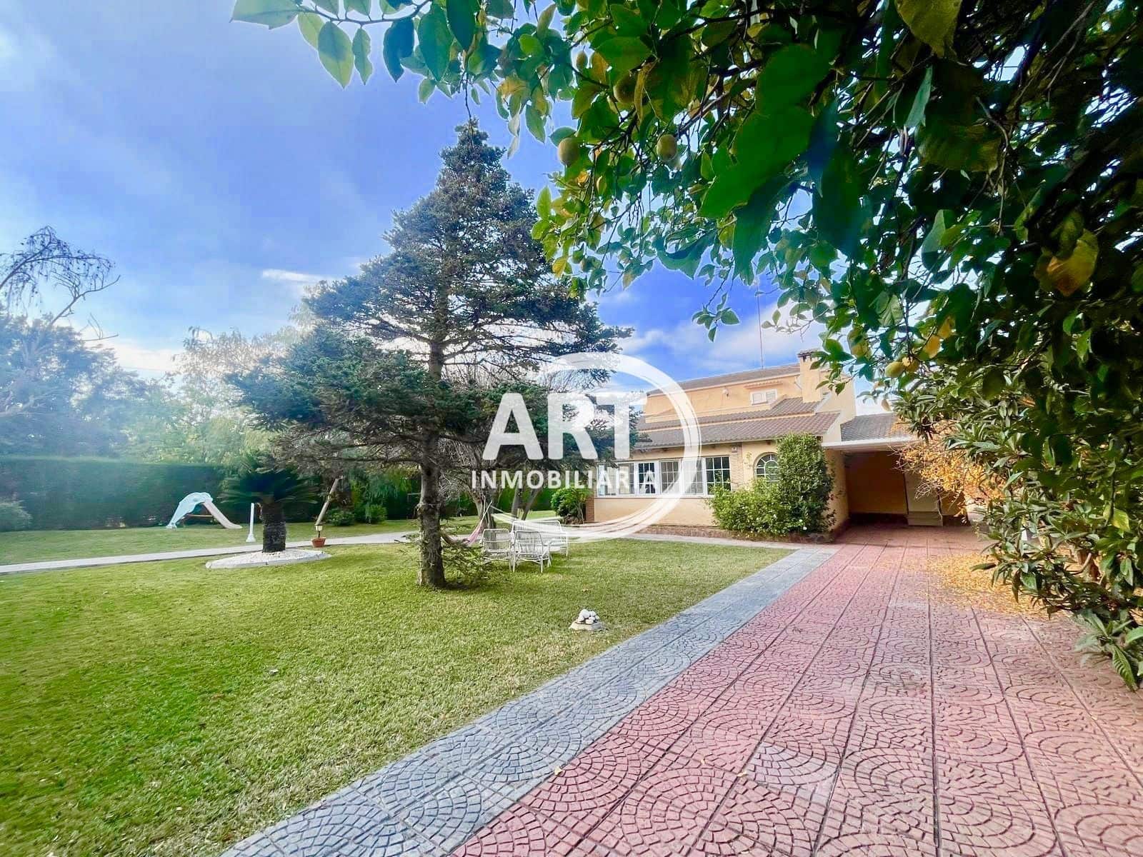 5 bedroom Villa for sale in L'Eliana with pool garage - € 680,000 (Ref: 9337518)