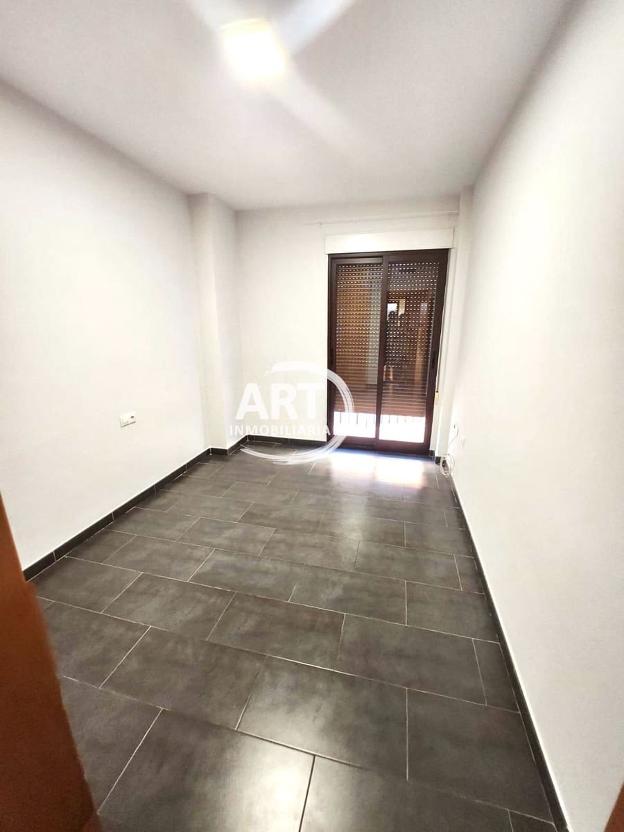 4 slaapkamer Flat te koop in L'Eliana met garage - € 399.000 (Ref: 9340675)