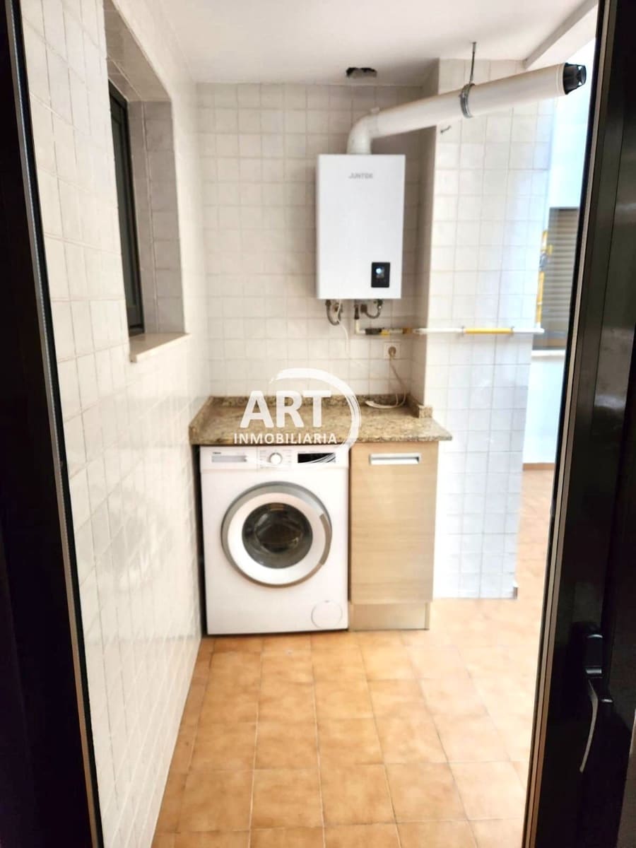 4 slaapkamer Flat te koop in L'Eliana met garage - € 399.000 (Ref: 9340675)