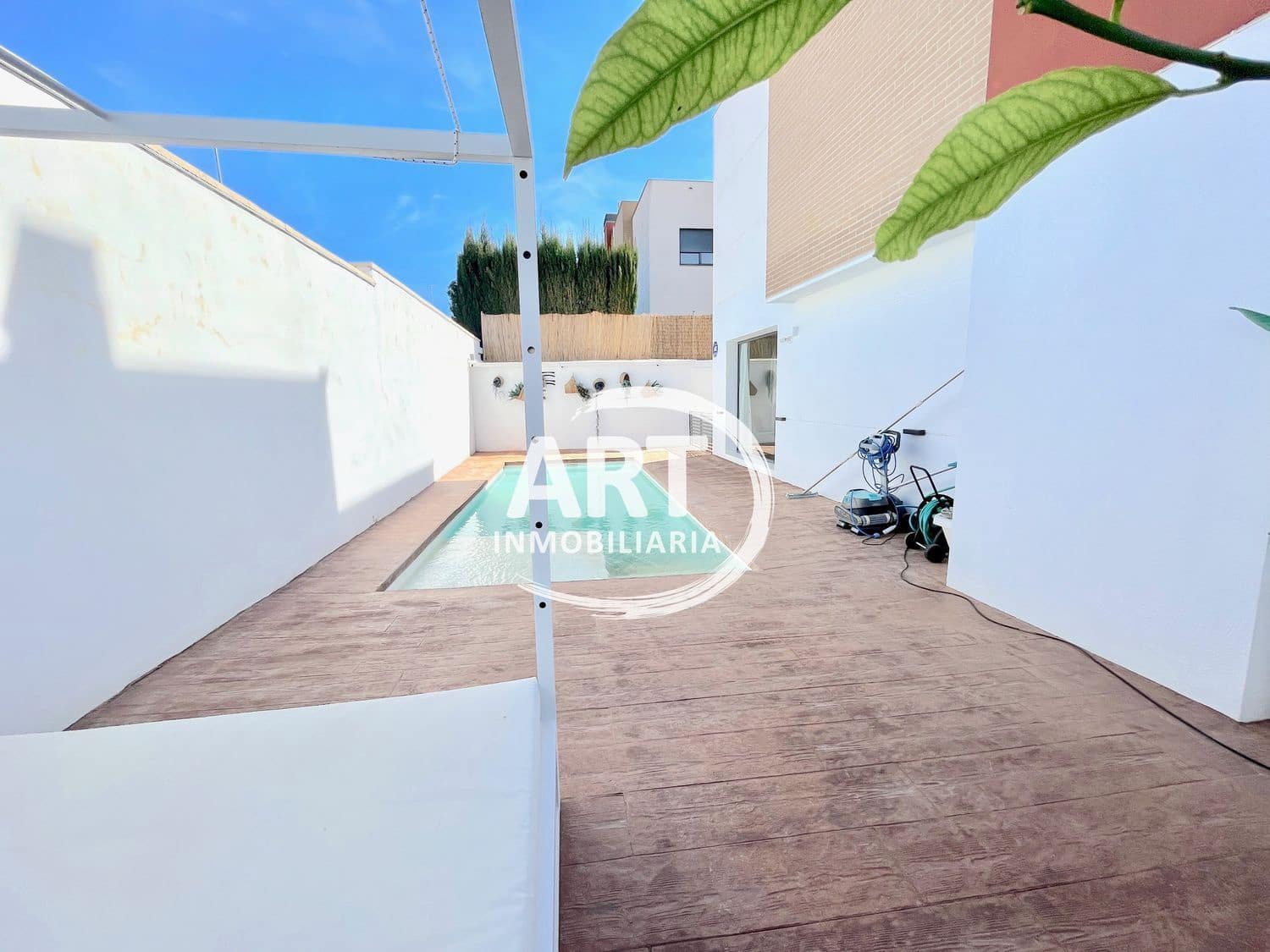 4 sovrum Semi-fristående Villa till salu i La Pobla de Vallbona med pool - 590 000 € (Ref: 9348994)