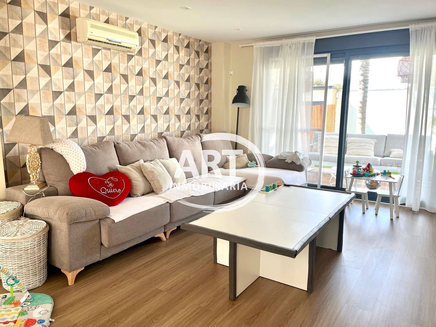 4 sovrum Semi-fristående Villa till salu i La Pobla de Vallbona med pool - 590 000 € (Ref: 9348994)