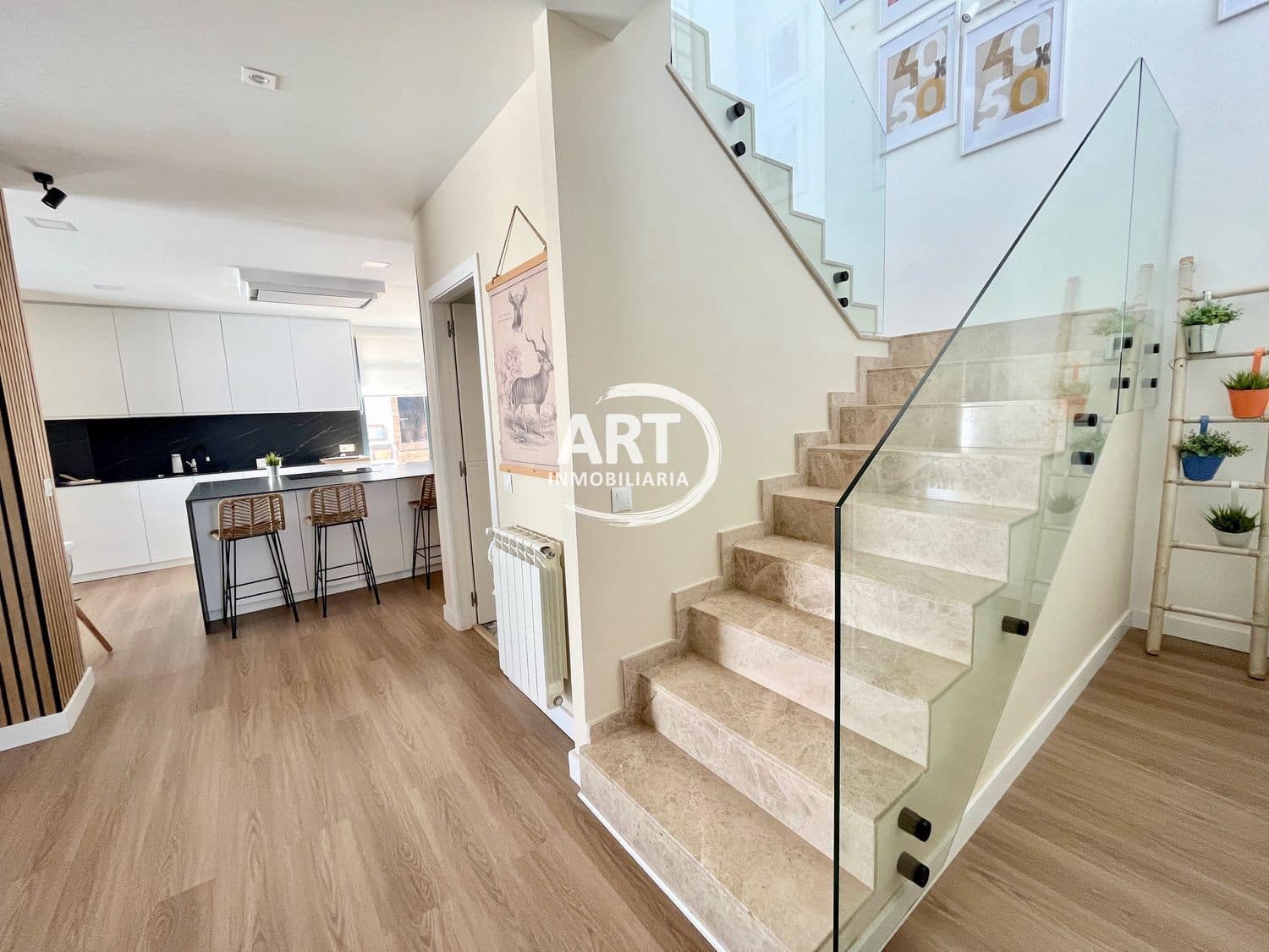 4 sovrum Semi-fristående Villa till salu i La Pobla de Vallbona med pool - 590 000 € (Ref: 9348994)