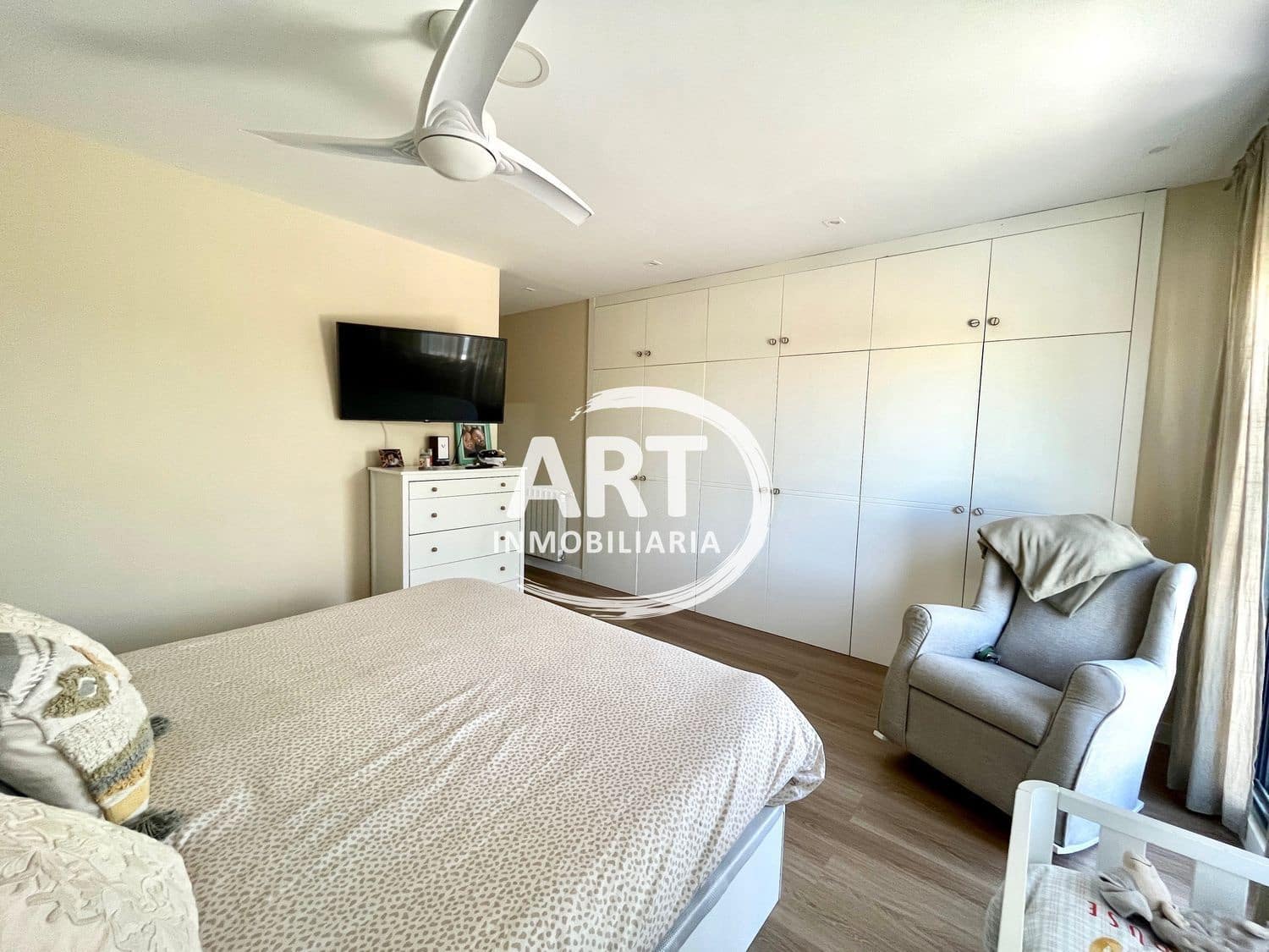 4 sovrum Semi-fristående Villa till salu i La Pobla de Vallbona med pool - 590 000 € (Ref: 9348994)