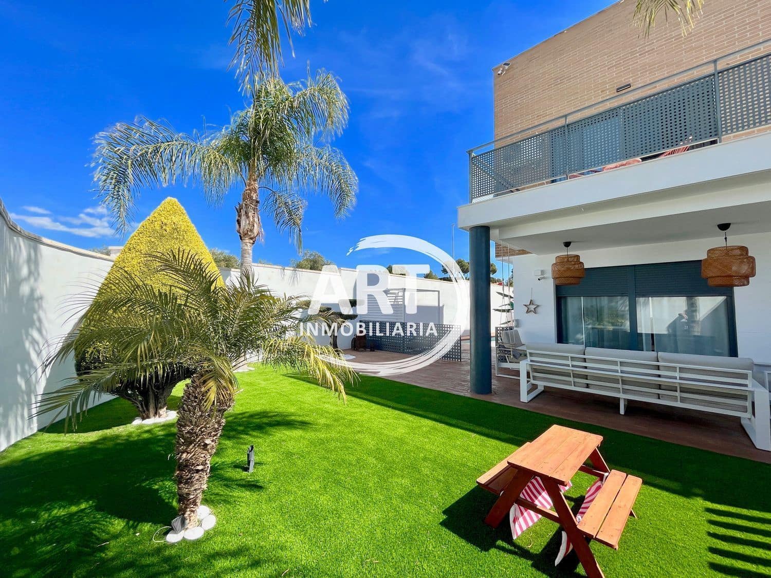 4 sovrum Semi-fristående Villa till salu i La Pobla de Vallbona med pool - 590 000 € (Ref: 9348994)