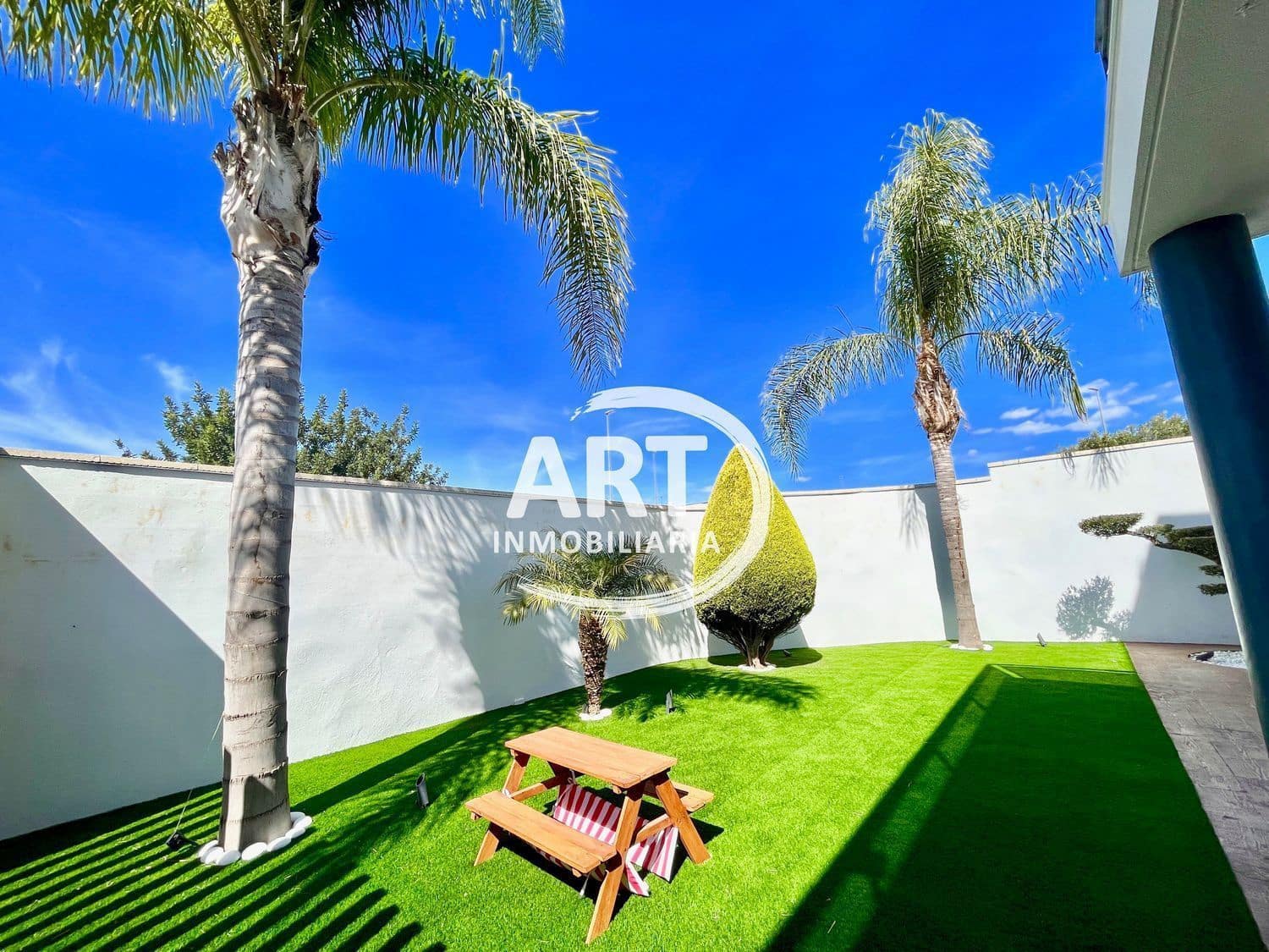 4 sovrum Semi-fristående Villa till salu i La Pobla de Vallbona med pool - 590 000 € (Ref: 9348994)