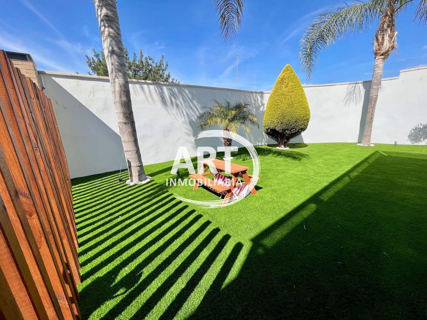 4 sovrum Semi-fristående Villa till salu i La Pobla de Vallbona med pool - 590 000 € (Ref: 9348994)