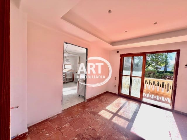 6 quarto Moradia para venda em Bétera com piscina garagem - 940 000 € (Ref: 9355510)