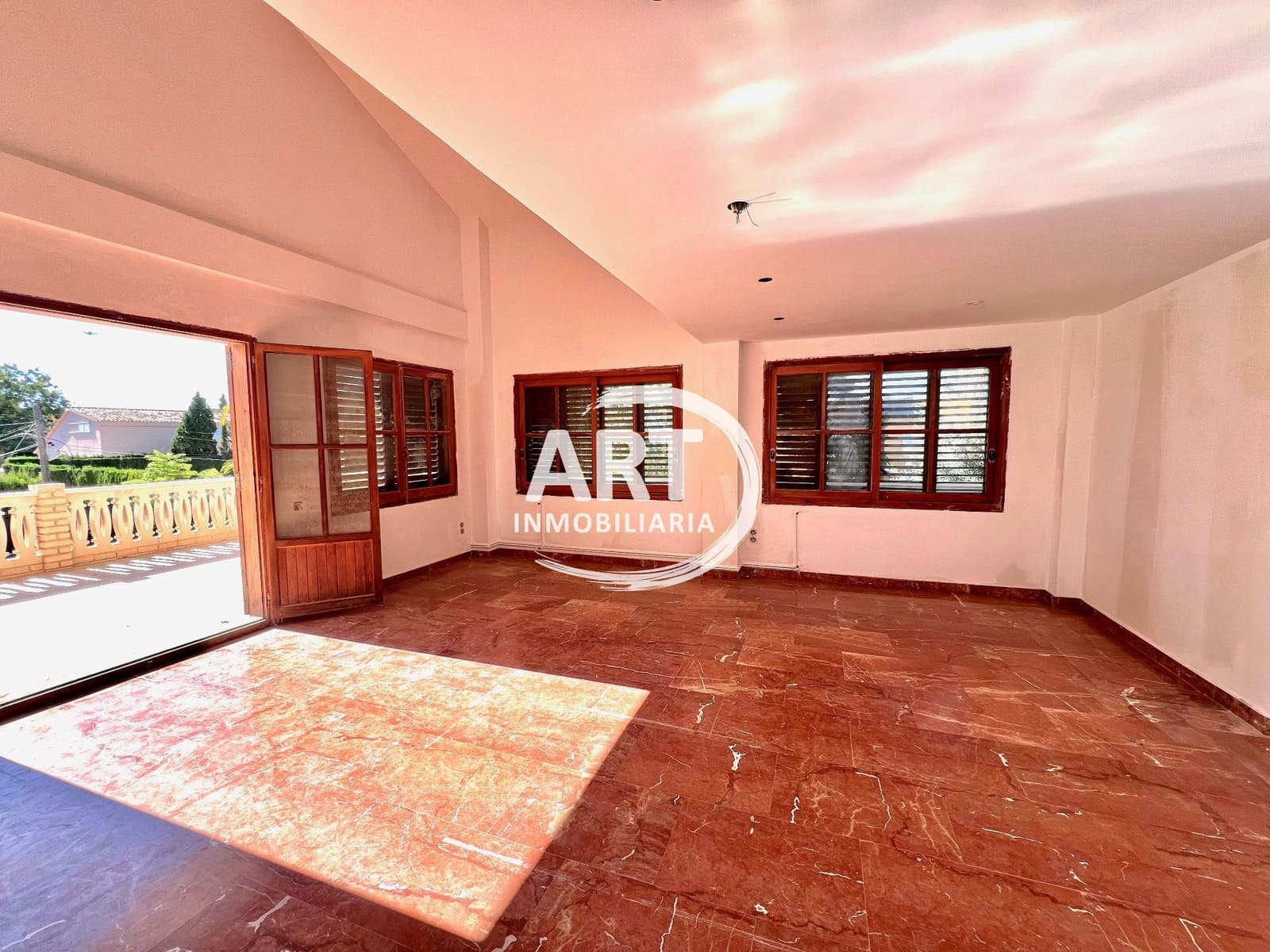 6 makuuhuone Huvila myytävänä paikassa Betera mukana uima-altaan 
autotalli - 940 000 € (Ref: 9355510)