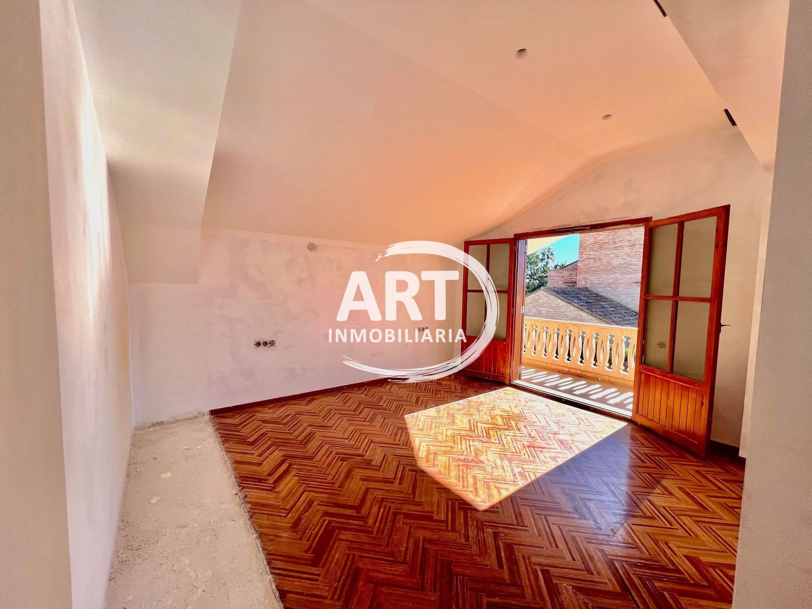 6 makuuhuone Huvila myytävänä paikassa Betera mukana uima-altaan 
autotalli - 940 000 € (Ref: 9355510)