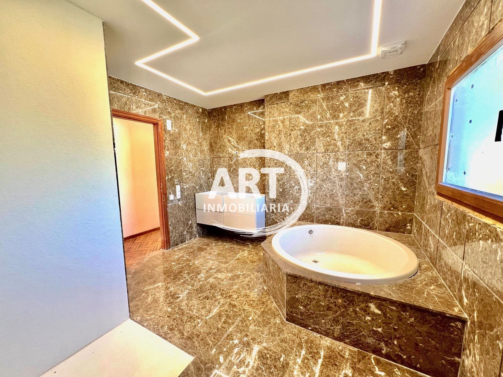 6 makuuhuone Huvila myytävänä paikassa Betera mukana uima-altaan 
autotalli - 940 000 € (Ref: 9355510)