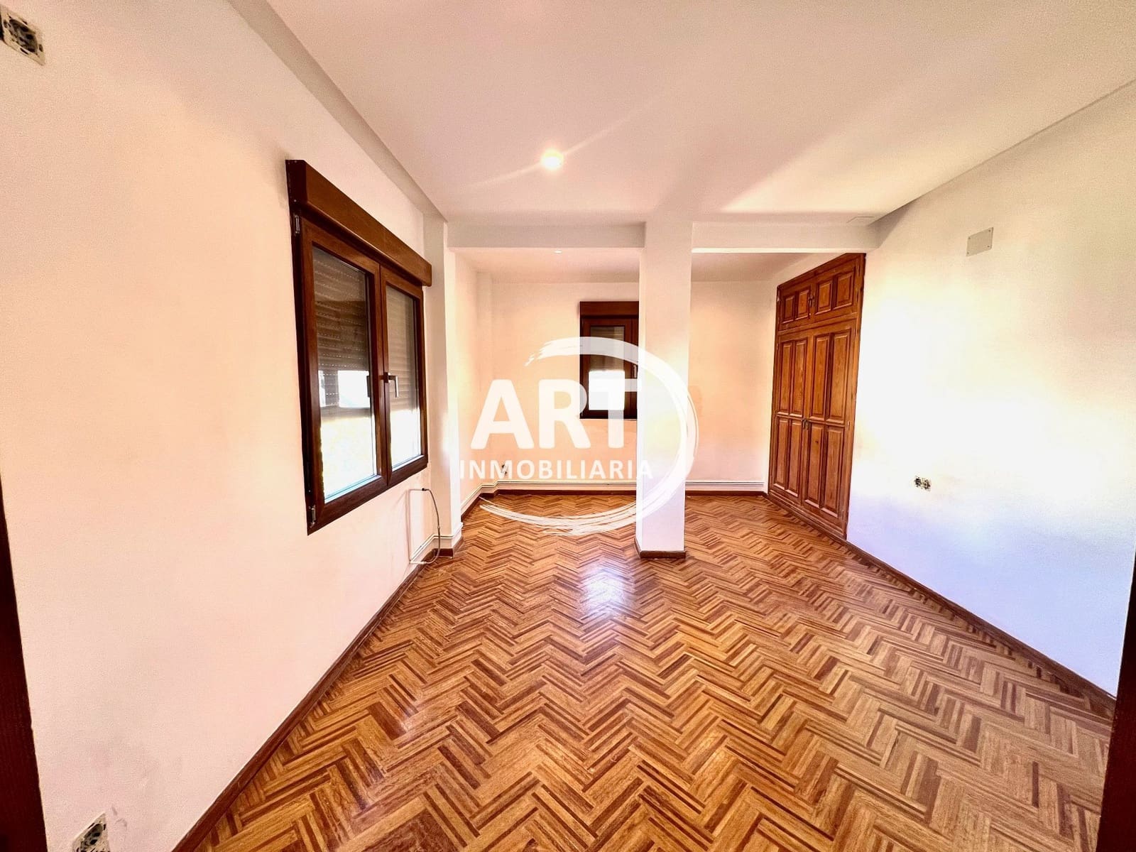 6 makuuhuone Huvila myytävänä paikassa Betera mukana uima-altaan 
autotalli - 940 000 € (Ref: 9355510)