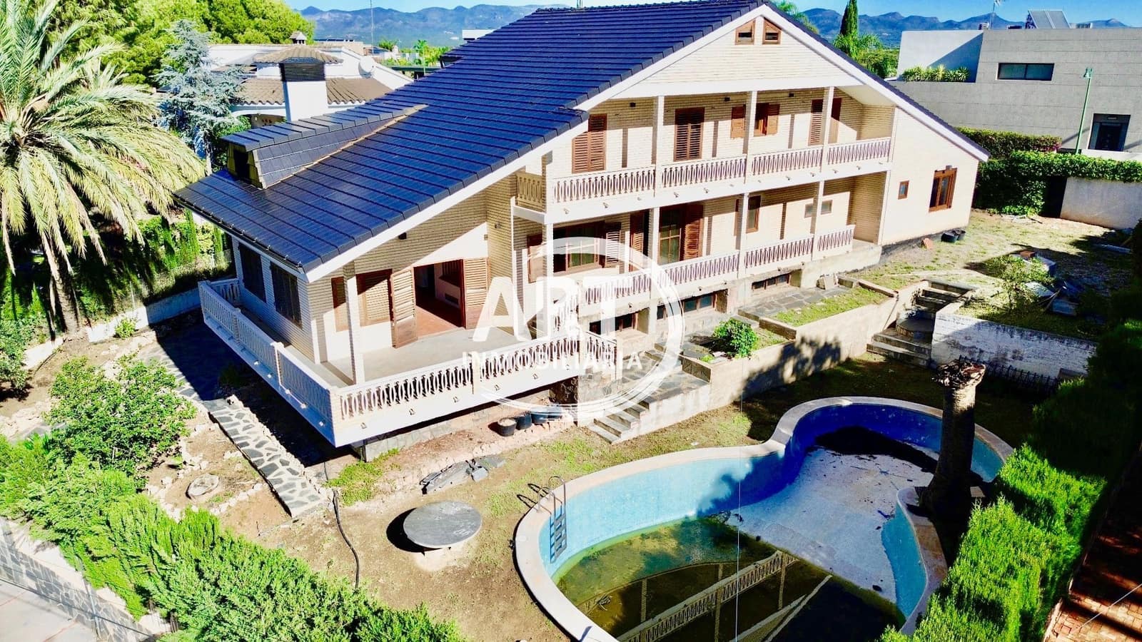 6 makuuhuone Huvila myytävänä paikassa Betera mukana uima-altaan 
autotalli - 940 000 € (Ref: 9355510)