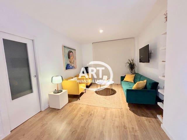 3 bedroom Flat for rent in Llíria - € 1,700 (Ref: 9358859)