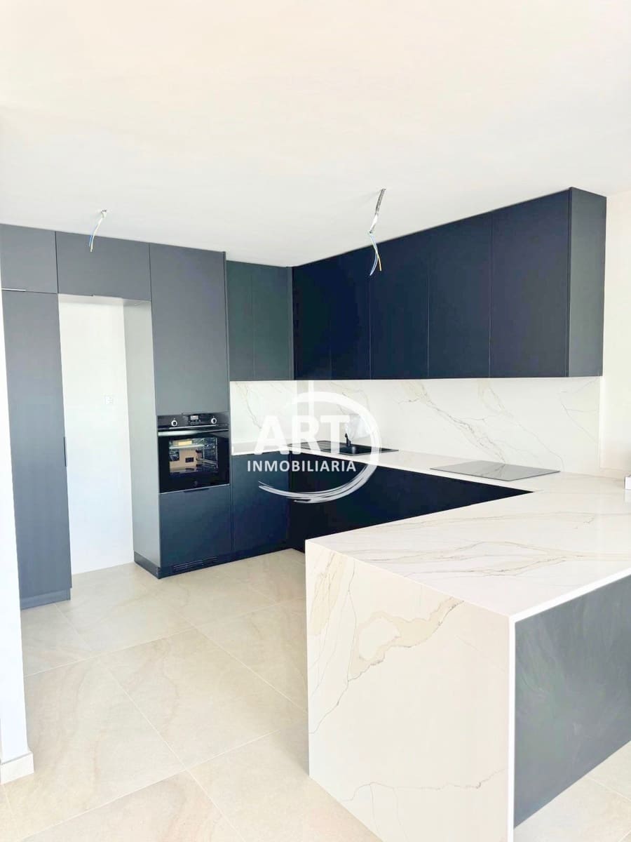 3 bedroom Villa for sale in San Antonio de Benageber with pool garage - € 520,000 (Ref: 9366949)