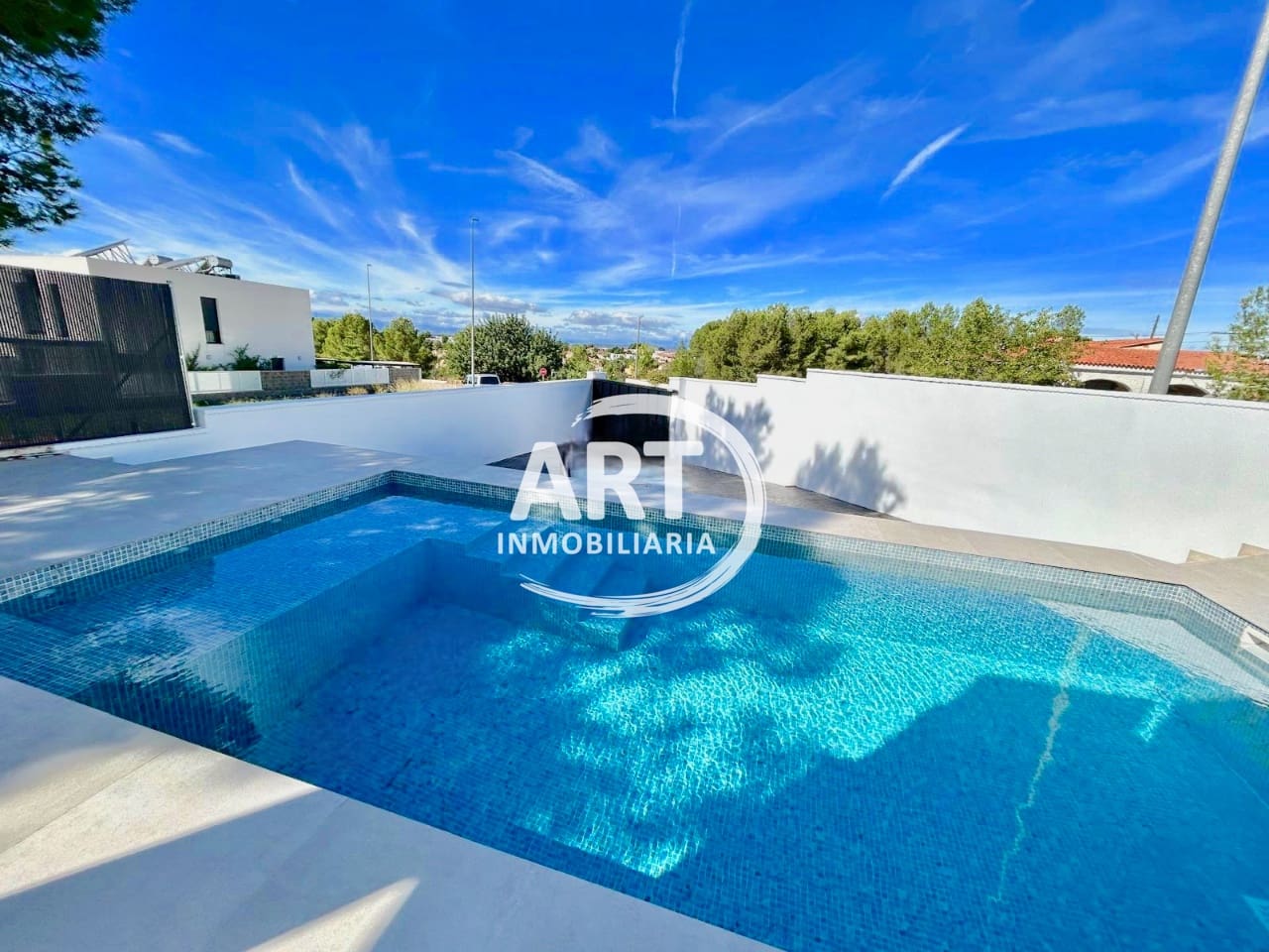 3 bedroom Villa for sale in San Antonio de Benageber with pool garage - € 520,000 (Ref: 9366949)