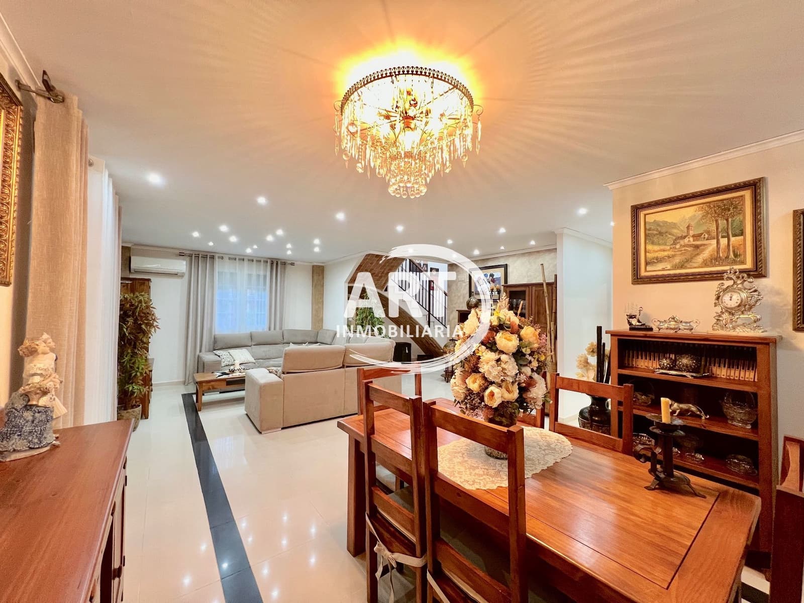 4 soveværelse Villa til salg i Picassent med swimmingpool garage - € 450.000 (Ref: 9374954)