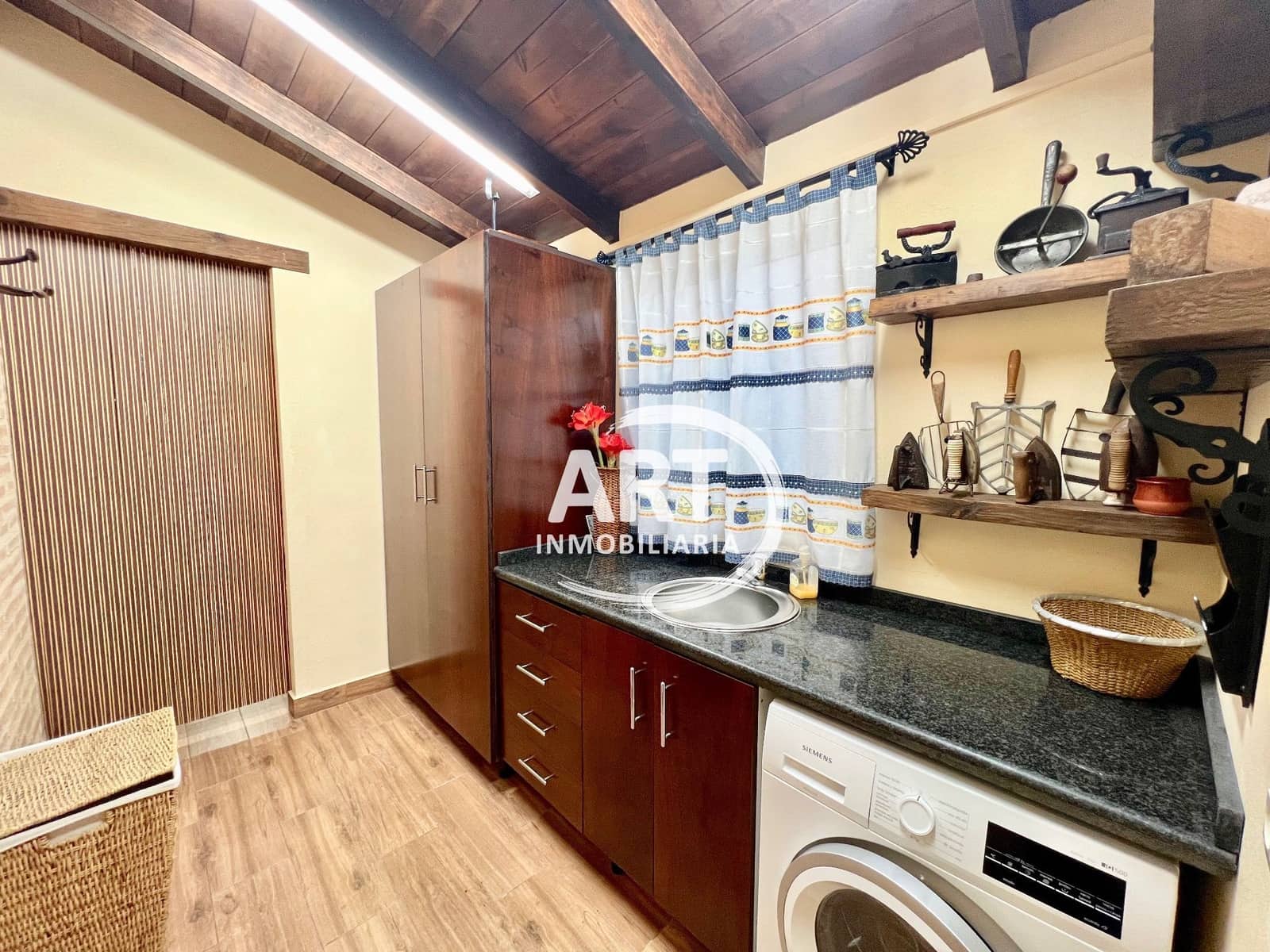 4 soveværelse Villa til salg i Picassent med swimmingpool garage - € 450.000 (Ref: 9374954)