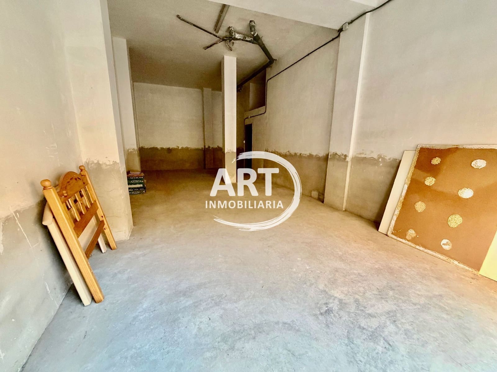 Comercial para venda em Paterna - 70 000 € (Ref: 9385107)