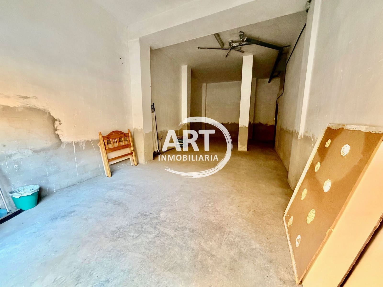 Comercial para venda em Paterna - 70 000 € (Ref: 9385107)